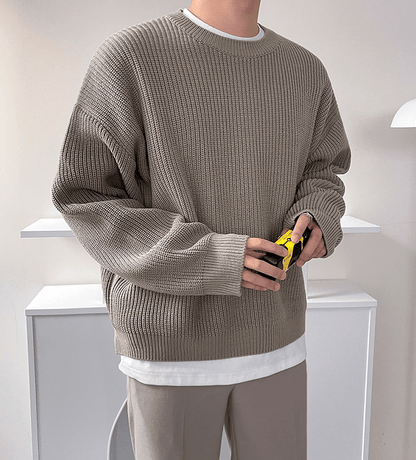 KNITTED PULLOVER ROUND NECK SWEATER