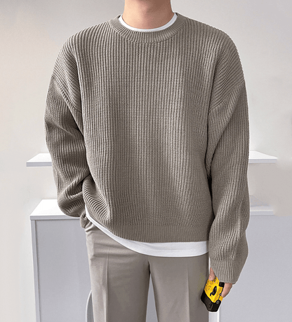 KNITTED PULLOVER ROUND NECK SWEATER