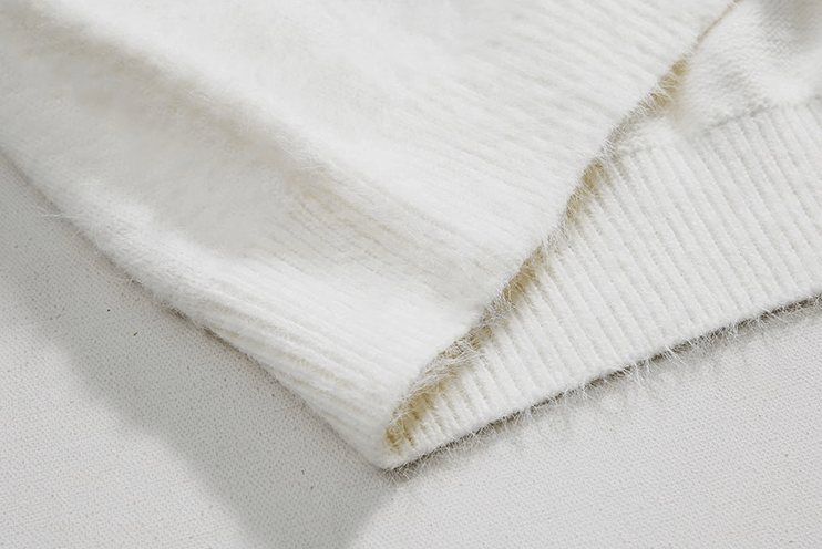 MOHAIR KNITTED ROUND NECK SWEATER