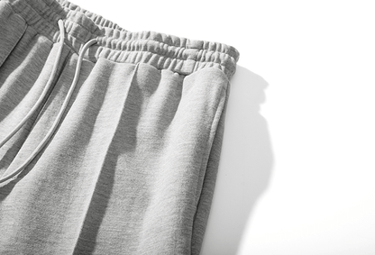 WIDE STRAIGHT SWEATPANTS