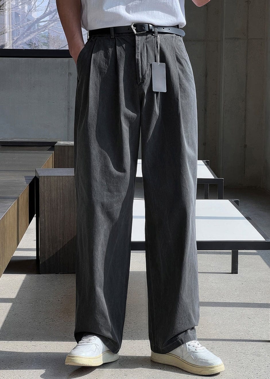 PLEATED FOLDED RELAX STRAIGHT JEANS