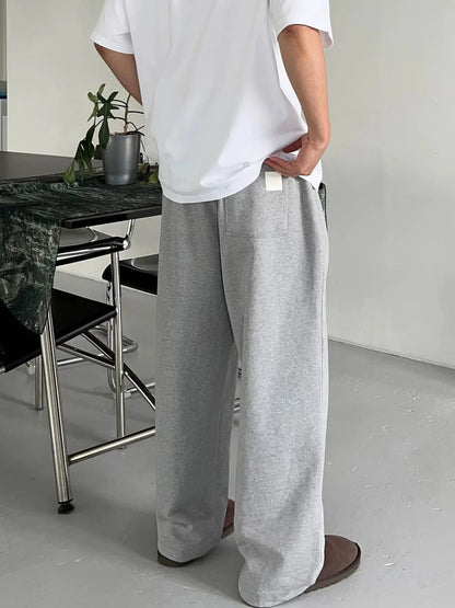 FOLDED PLEATED STRAIGHT SWEATPANTS