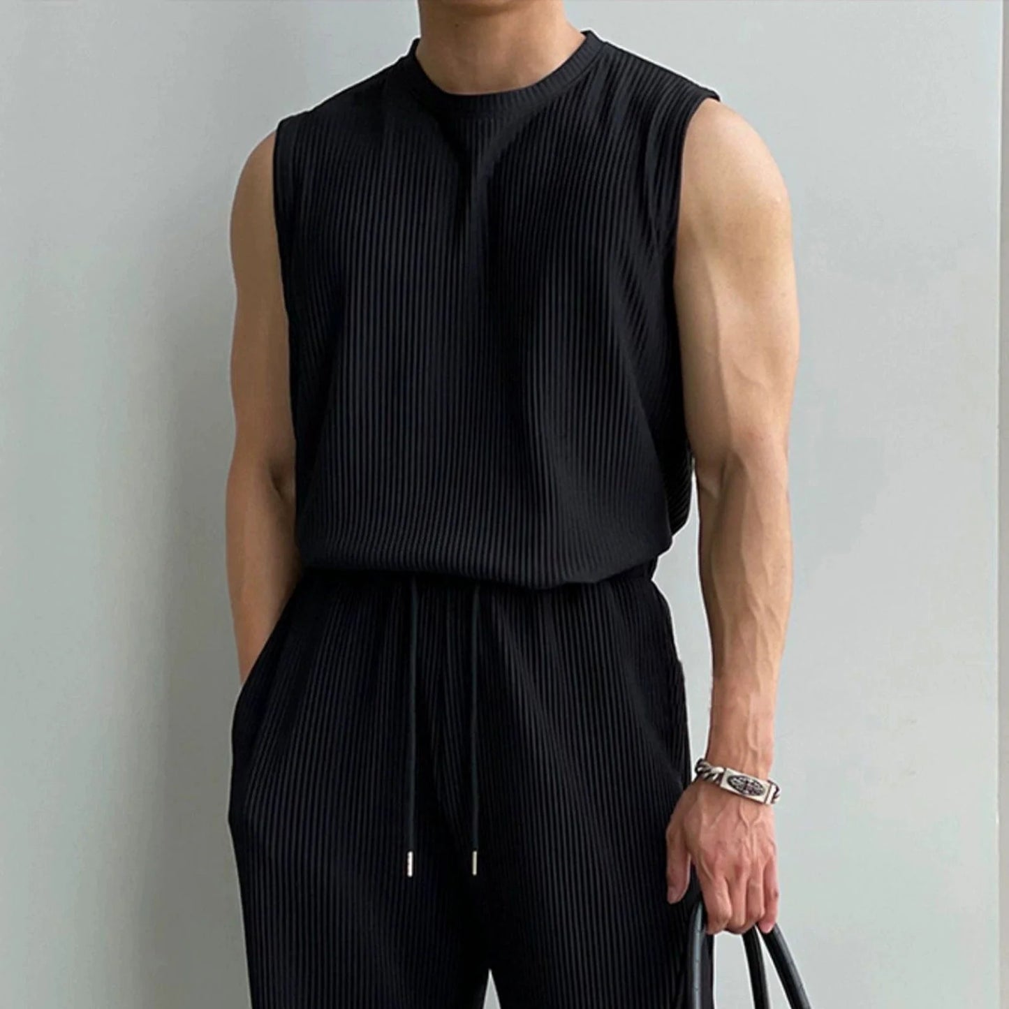 PLEATED SLEEVELESS SHIRT & WIDE DRAWSTRING PANTS