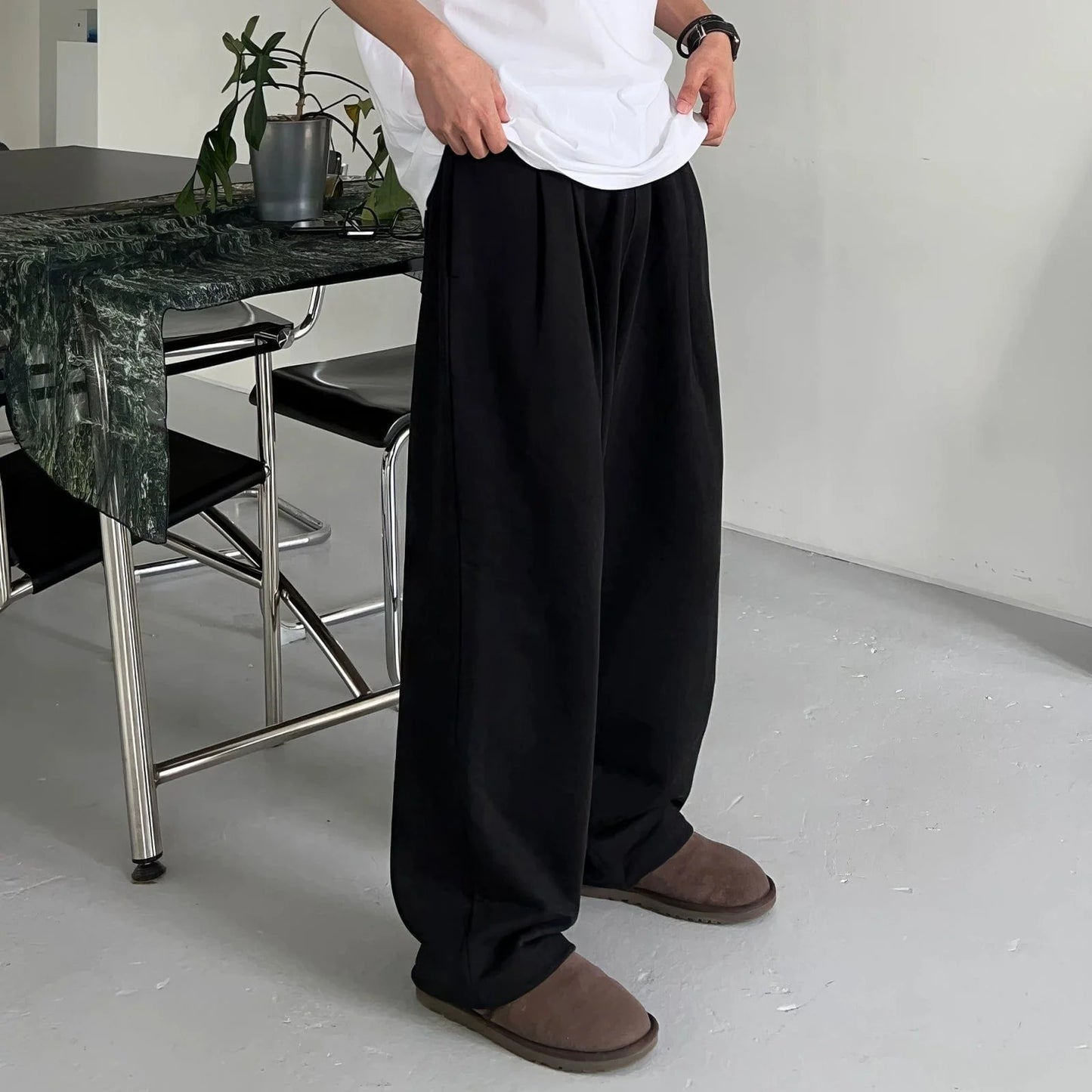 FOLDED PLEATED STRAIGHT SWEATPANTS