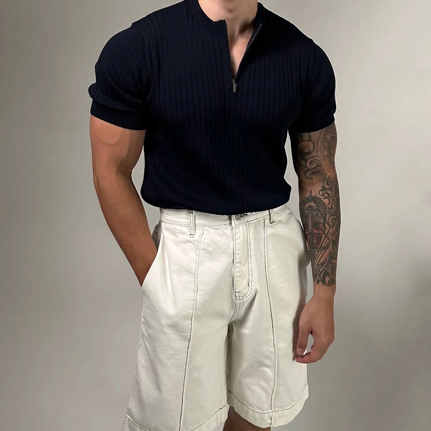 KNITTED VERTICAL ZIP-UP SLIM SHORT SLEEVE