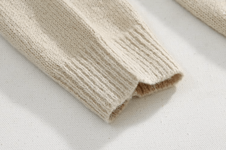 KNITTED PULLOVER SWEATER